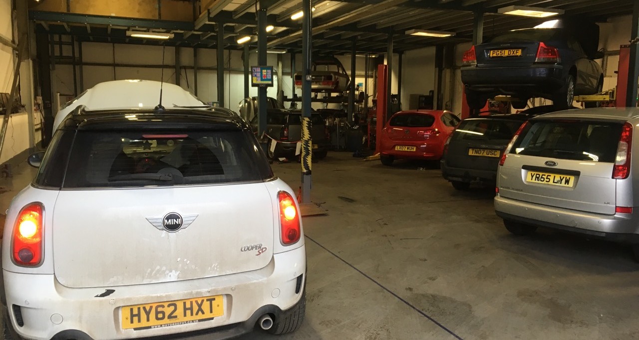 Well-equipped workshops at SDS Garage in Daventry for car repairs and van repairs